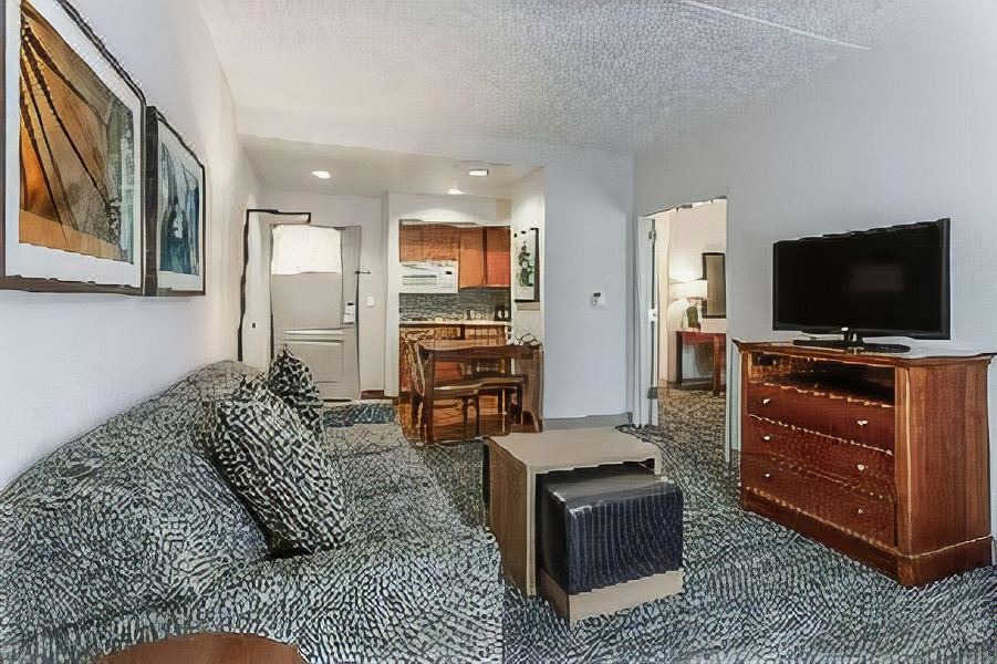 Photo of Livingroom in Newtonville