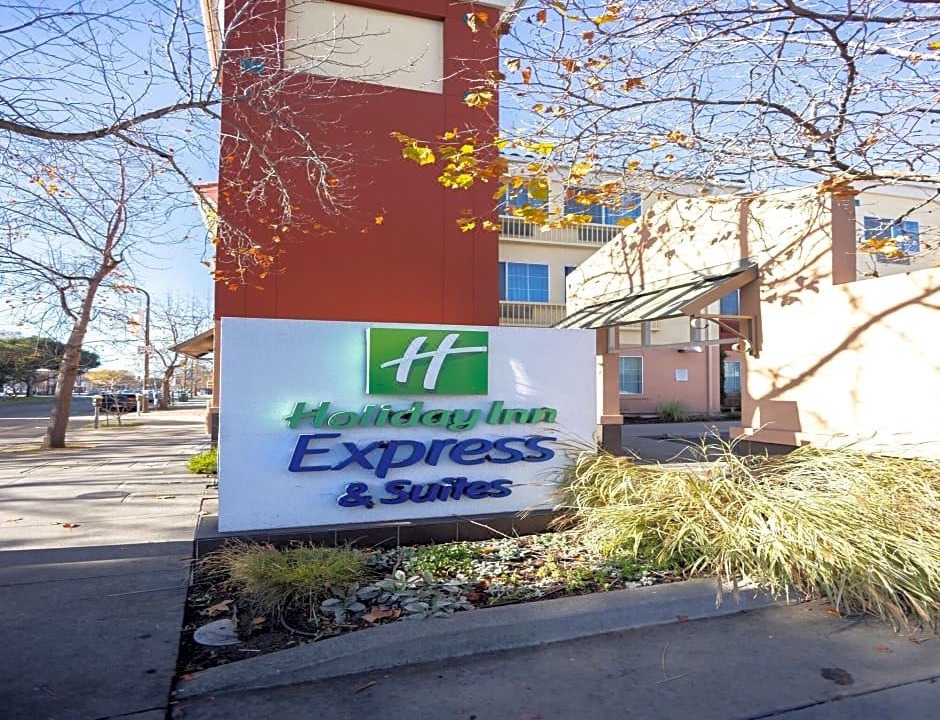 Photo of Buildings in Northwest Berkeley