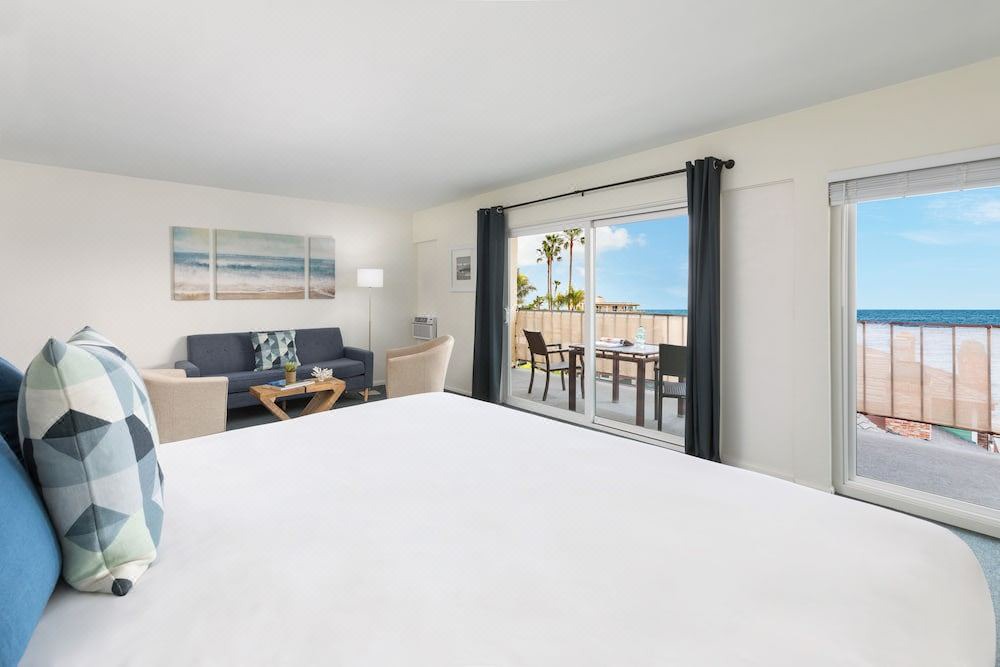 Photo of Bedroom in Laguna Beach