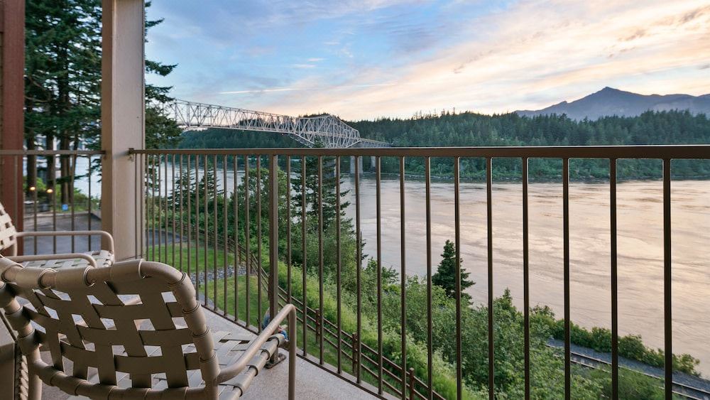 Photo of Patio Balcony in Cascade Locks