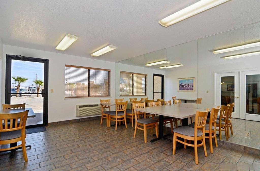 Photo of Livingroom in Parker