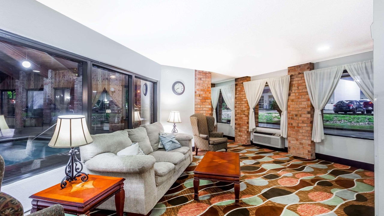 Photo of Livingroom in Jackson