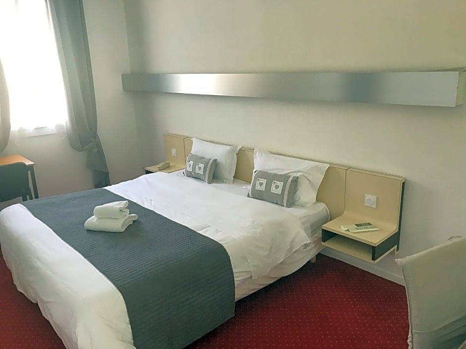 Photo of Bedroom in Entraigues-sur-la-Sorgue