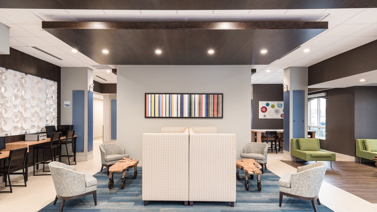 Photo of Livingroom in Halton Regional Municipality