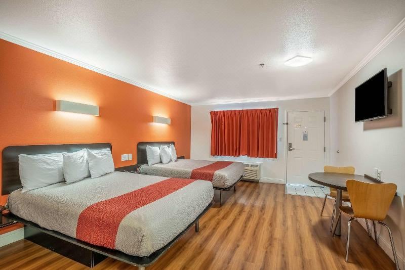 Photo of Bedroom in Lodi