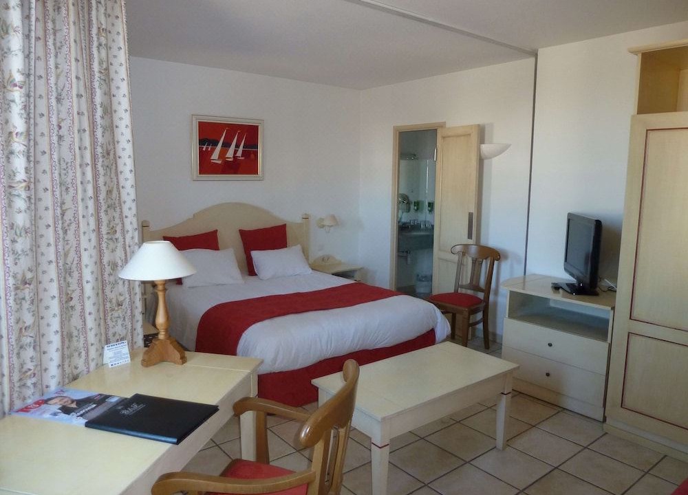 Photo of Others in Gemenos