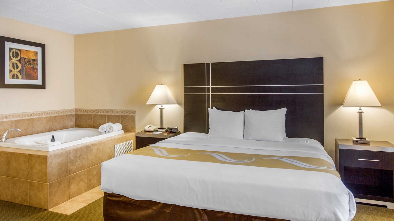 Photo of Bedroom in Ledgewood