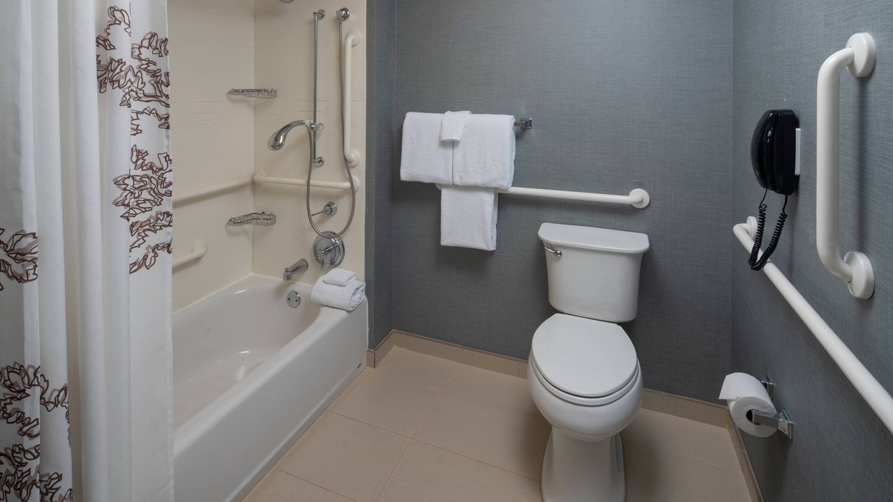 Photo of Bathroom in Music Row