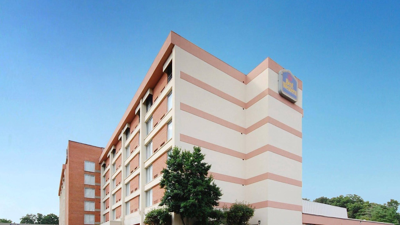 Photo of Buildings in Lanham