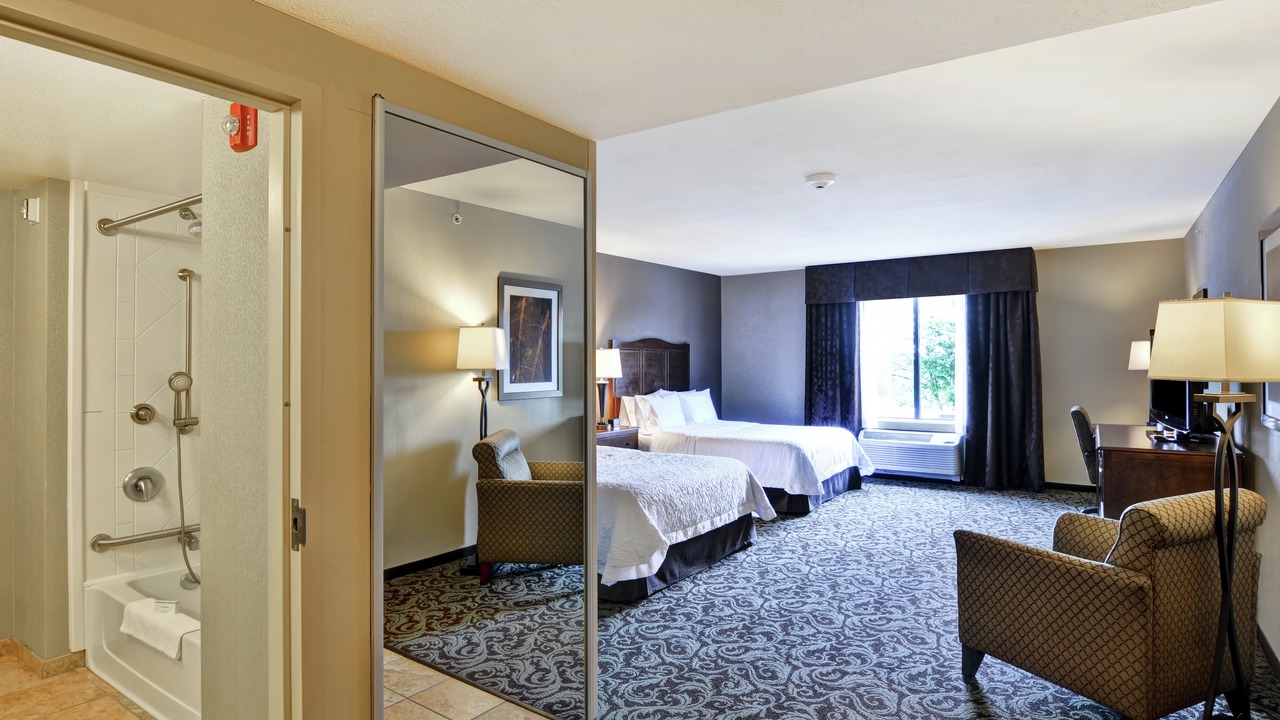 Photo of Livingroom in New Hartford