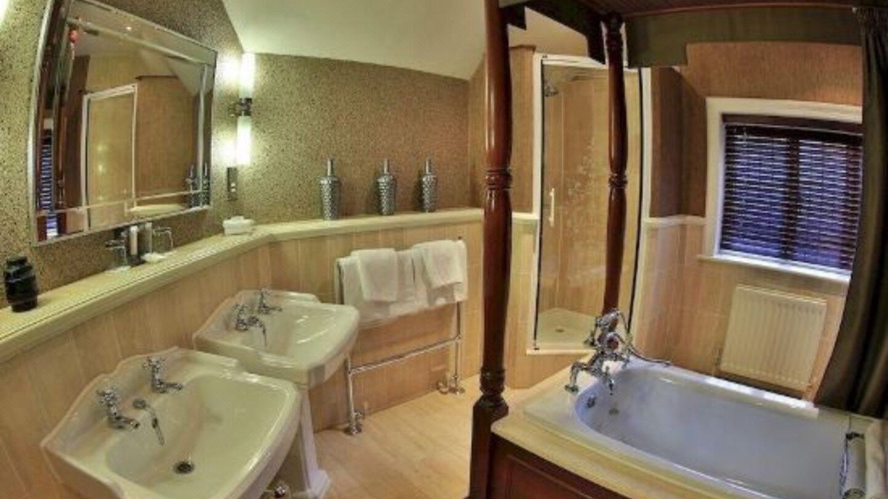 Photo of Others in Horley