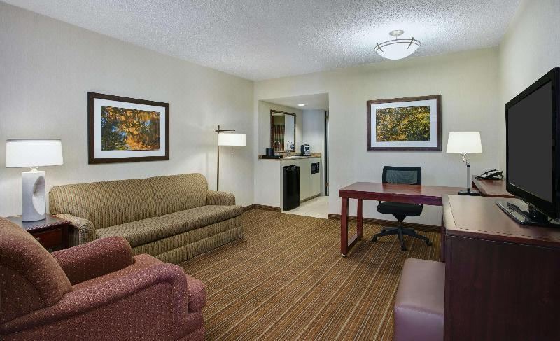 Photo of Livingroom in Parsippany