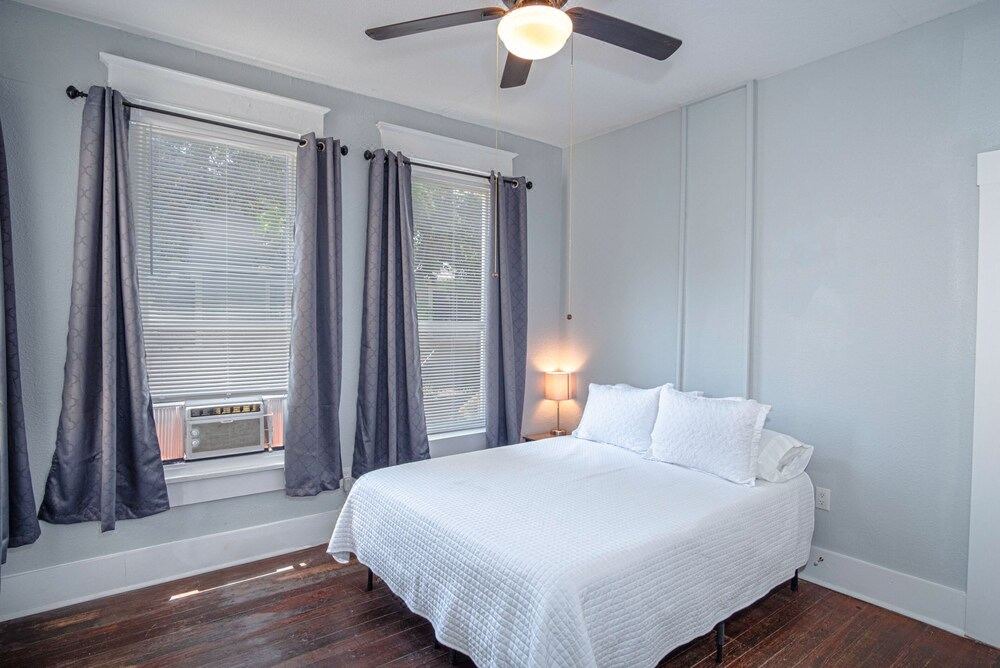 Photo of Bedroom in Southtown