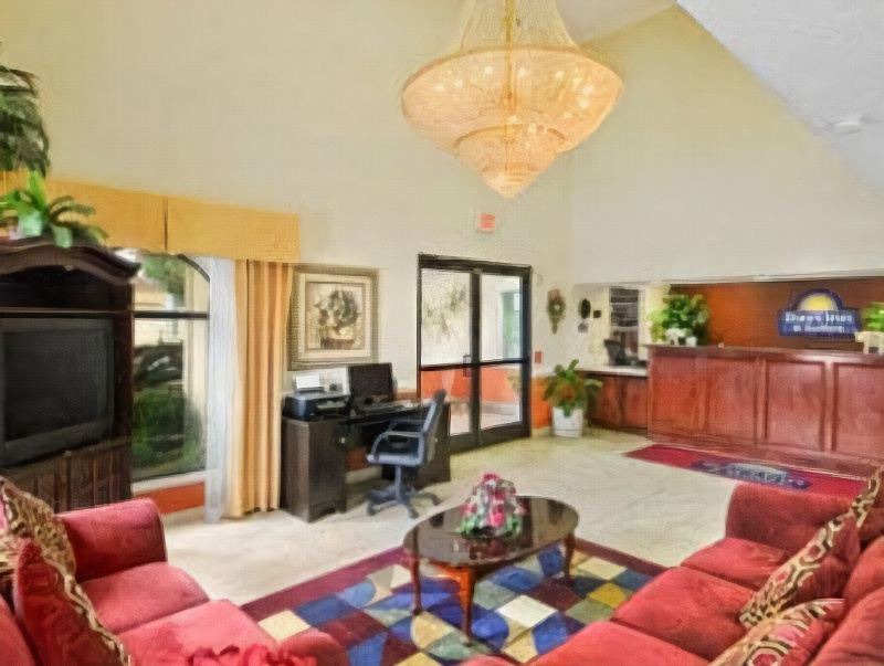 Photo of Livingroom in Winnie