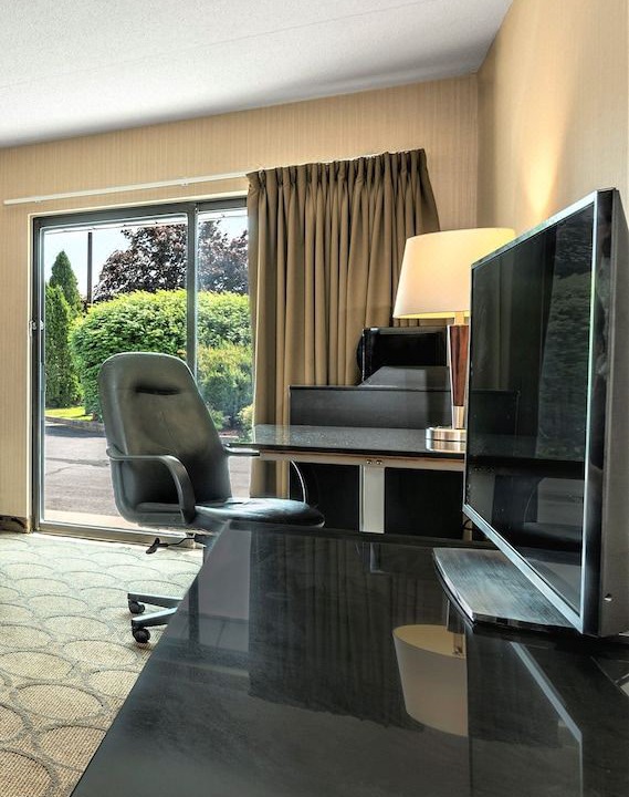 Photo of Livingroom in Dryden