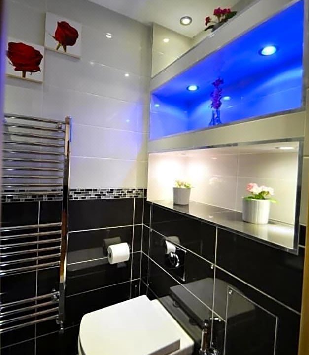 Photo of Others in Lancaster Gate