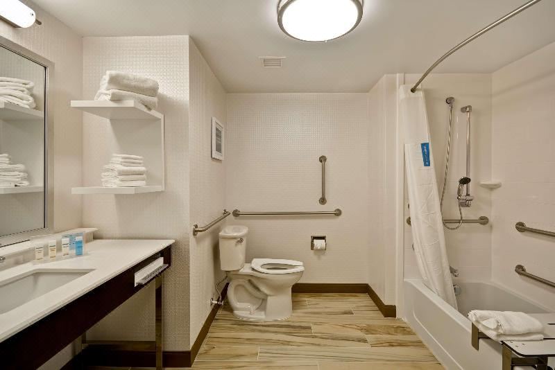 Photo of Bathroom in Warren