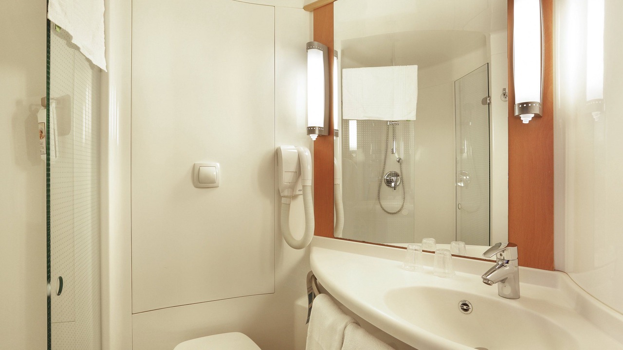 Photo of Bathroom in Etampes