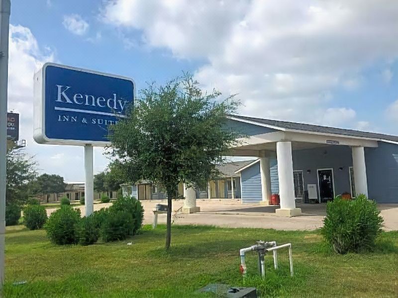 Photo of Buildings in Kenedy