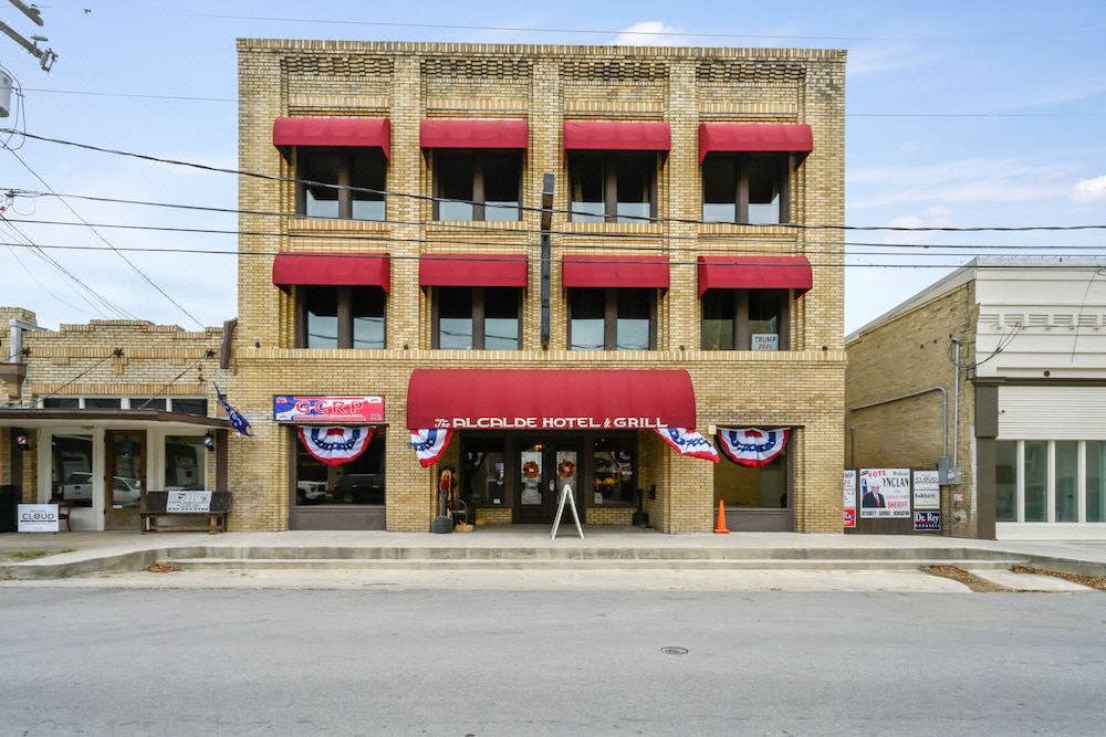 Photo of Buildings in Gonzales