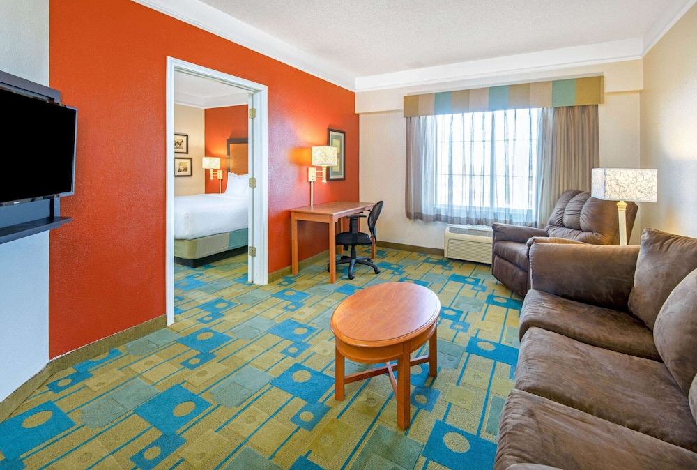Photo of Livingroom in Sherman