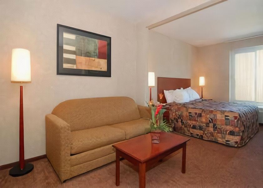 Photo of Livingroom in Dunmore