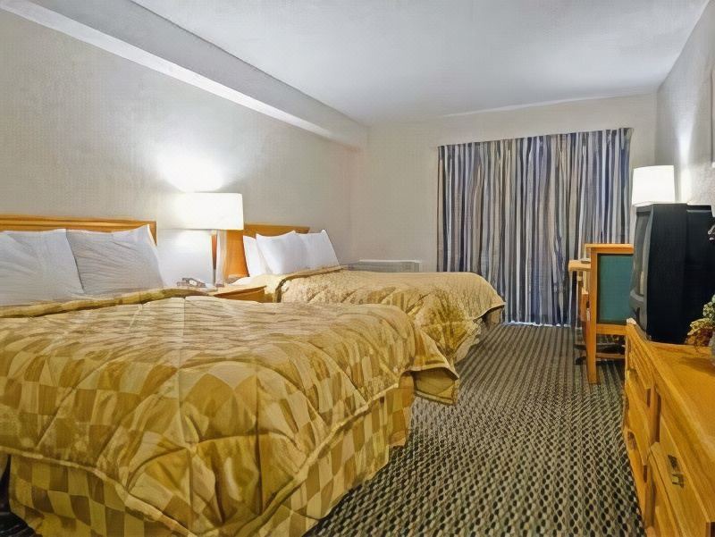 Photo of Bedroom in Chatham-Kent