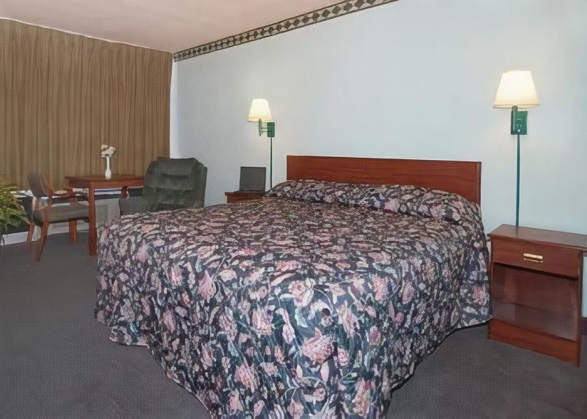 Photo of Bedroom in Winfield