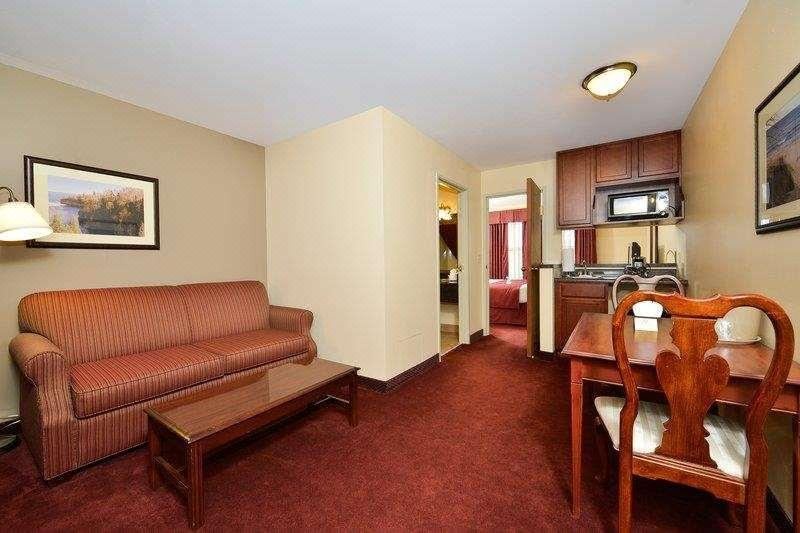 Photo of Livingroom in Ashland