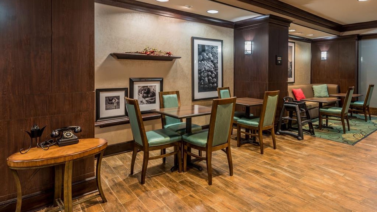 Photo of Livingroom in New Albany