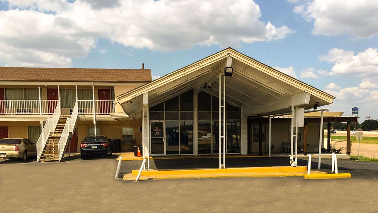 Photo of Buildings in Hillsboro