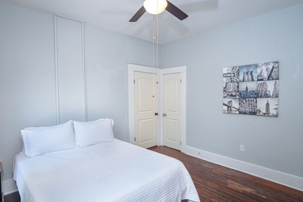Photo of Bedroom in Southtown