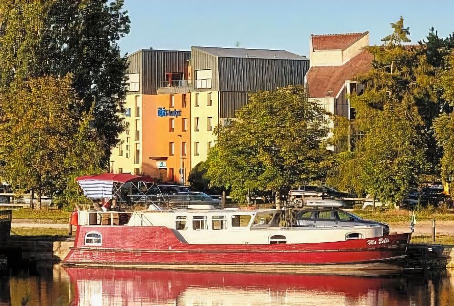Photo of Others in Auxerre