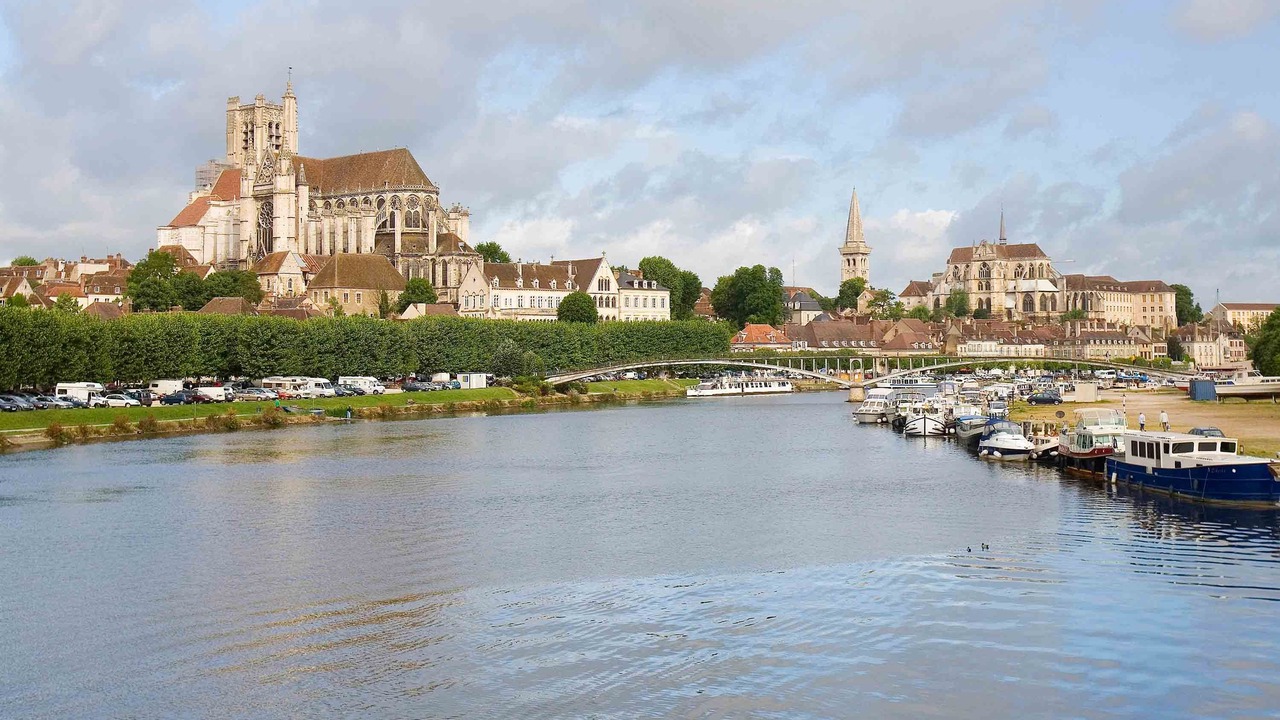 Photo of Outdoor in Venoy