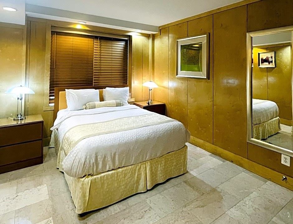 Photo of Bedroom in Mount Vernon Square