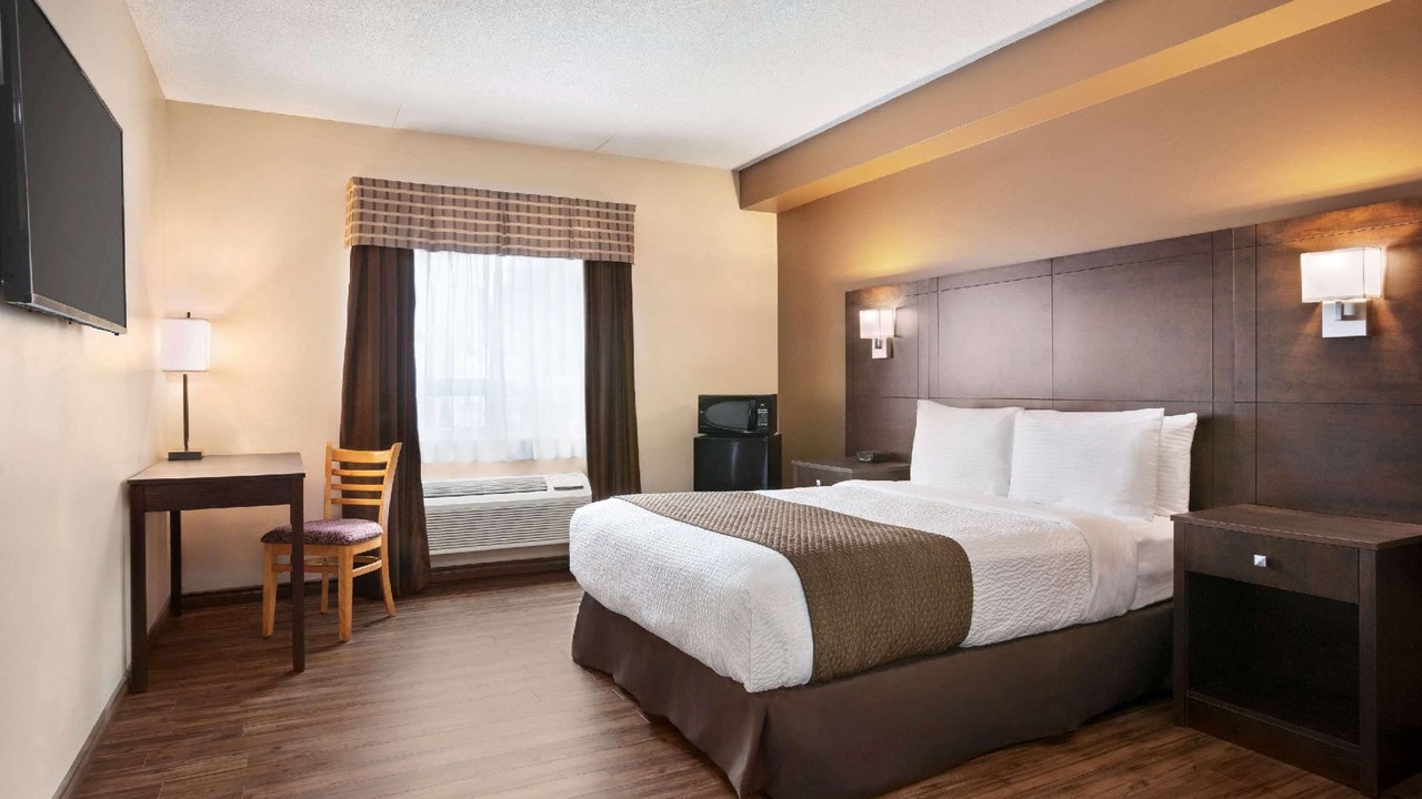 Photo of Bedroom in Leamington