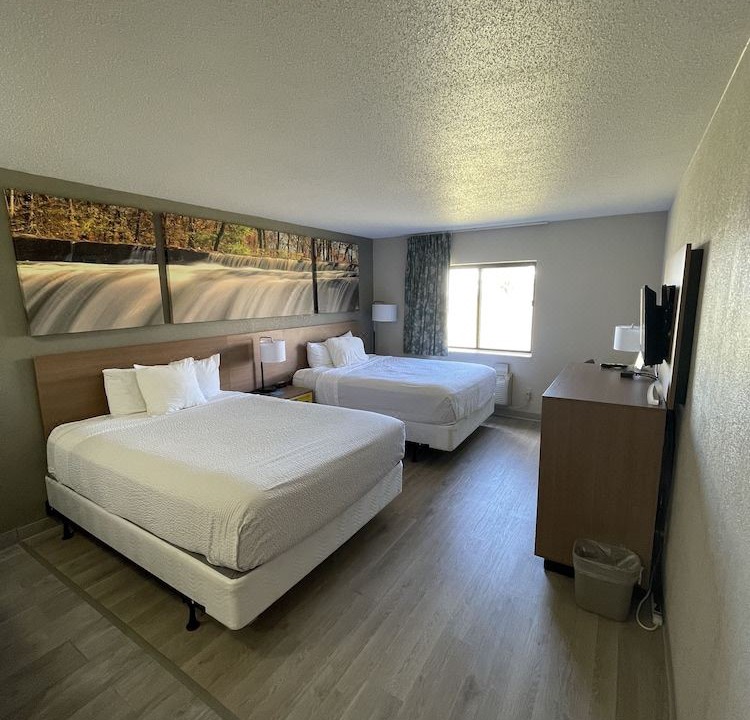 Photo of Bedroom in Alpena