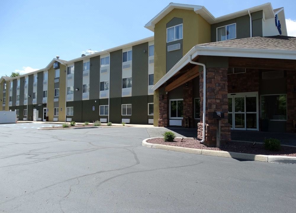 Photo of Buildings in DeWitt