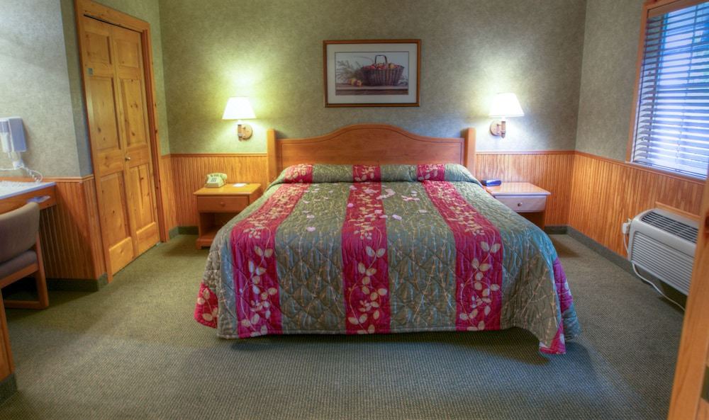 Photo of Bedroom in Poulsbo