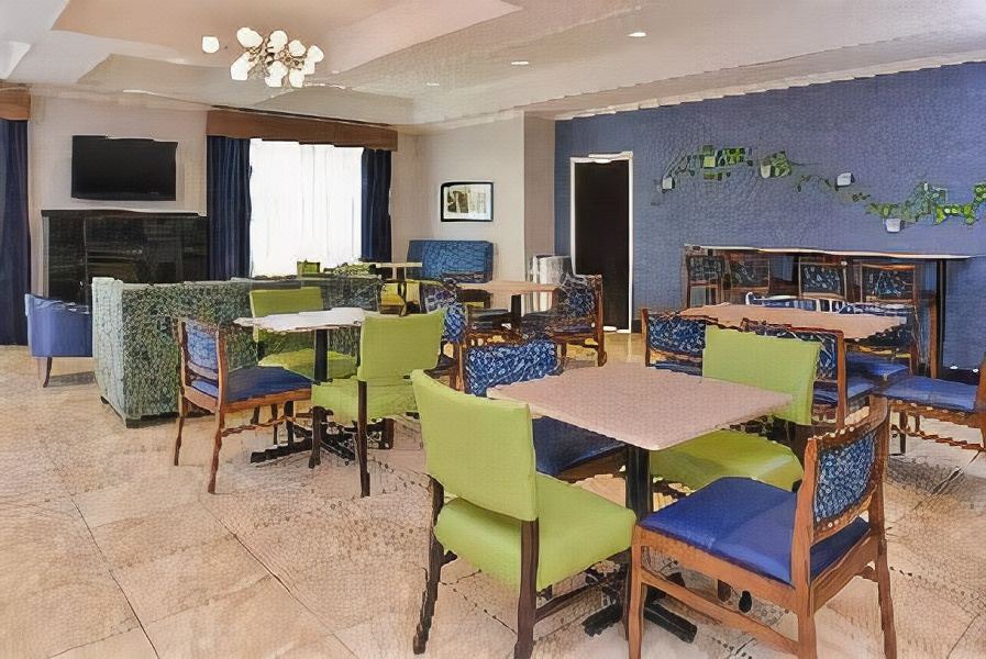 Photo of Livingroom in Vance Jackson