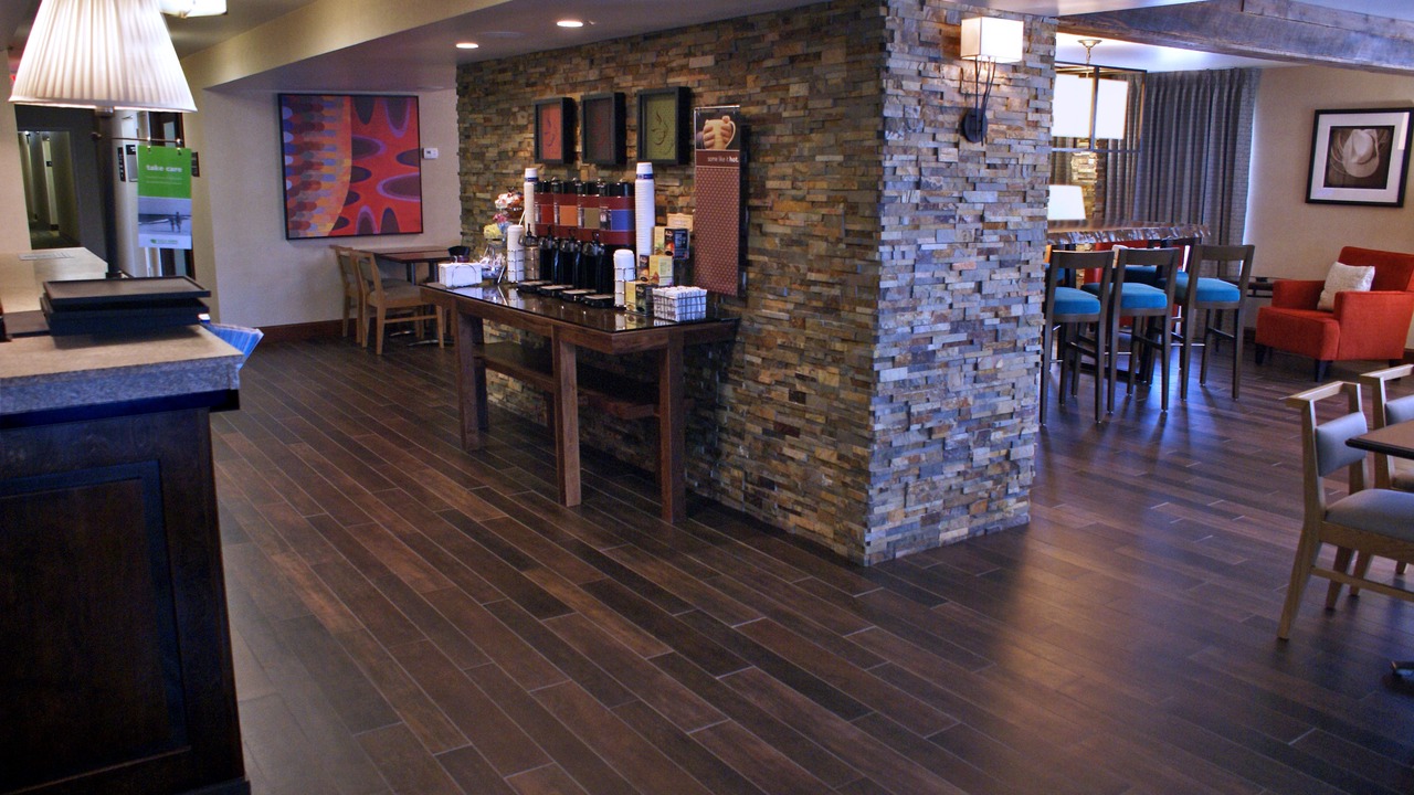 Photo of Livingroom in Addison