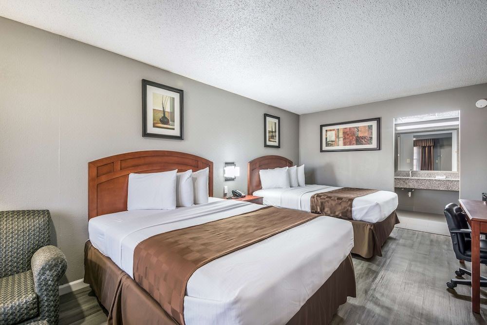 Photo of Bedroom in Caddo Valley