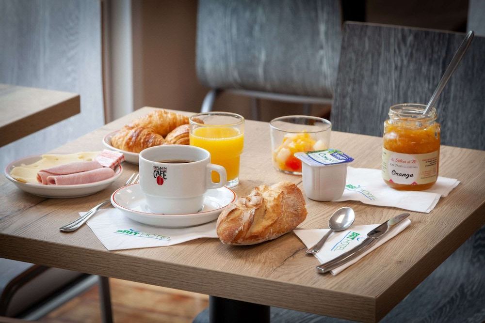 Photo of Livingroom in Distre