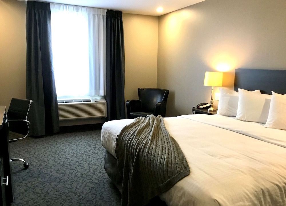 Photo of Bedroom in Hearst