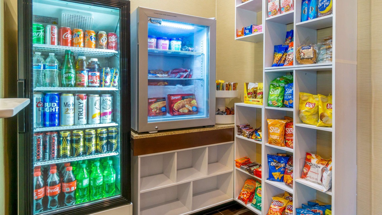 Photo of Livingroom in Auburn