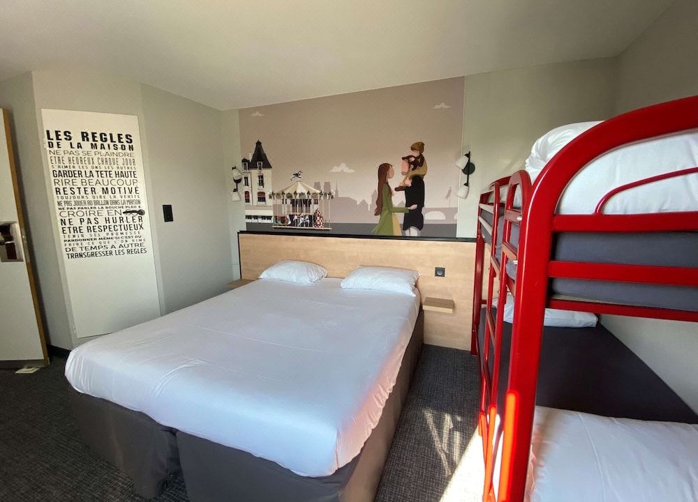 Photo of Bedroom in La Chapelle-Saint-Mesmin