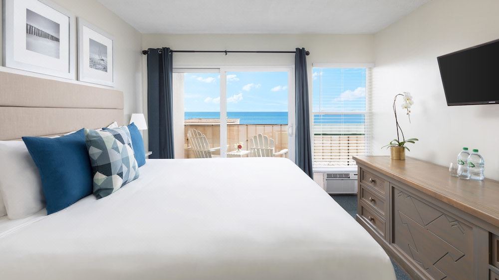 Photo of Bedroom in Laguna Beach