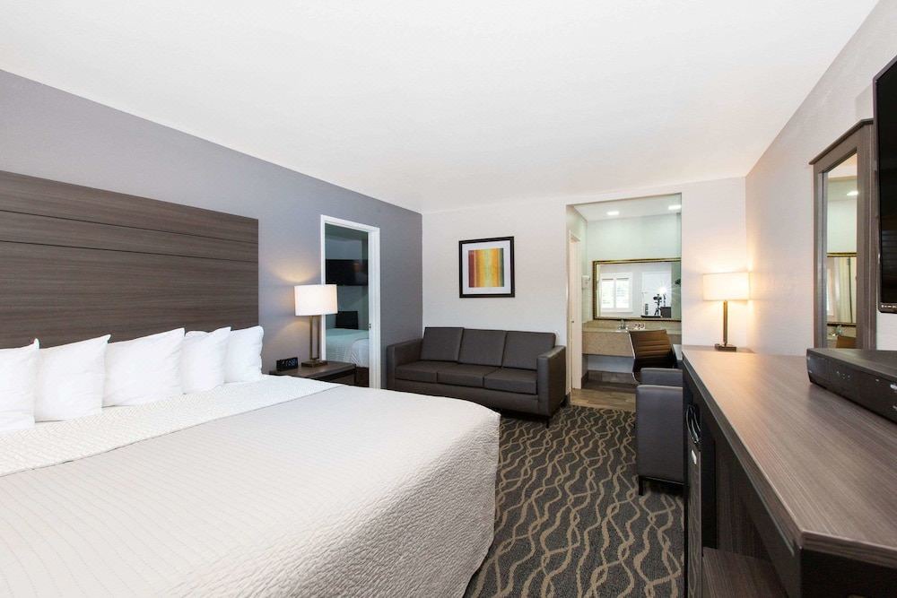 Photo of Bedroom in Ukiah