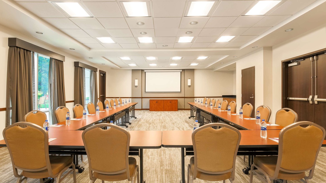 Photo of Livingroom in Davis