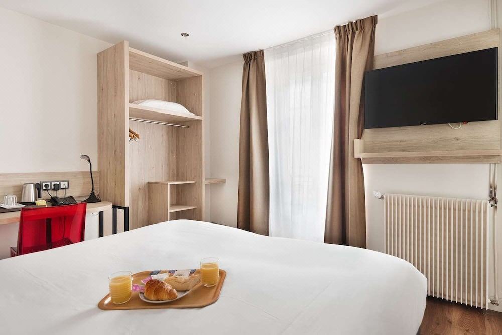 Photo of Bedroom in Quartier de la Plaine-de-Monceaux